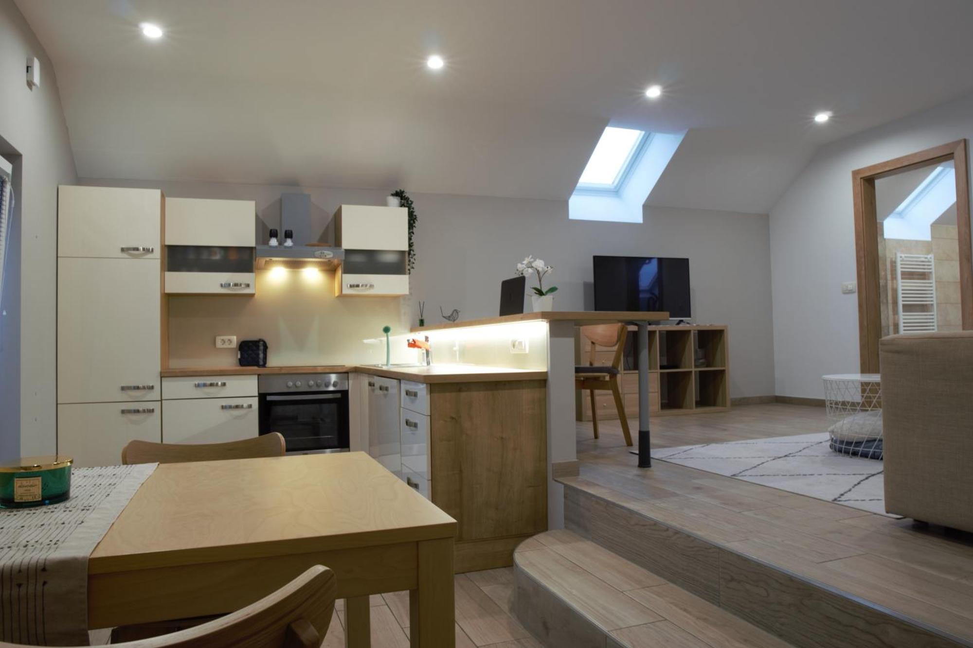Domen'S Cozy Rentals Kranj Eksteriør bilde